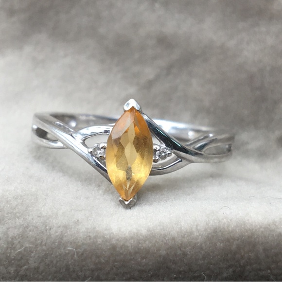 10k white gold citrine ring - Picture 6 of 15